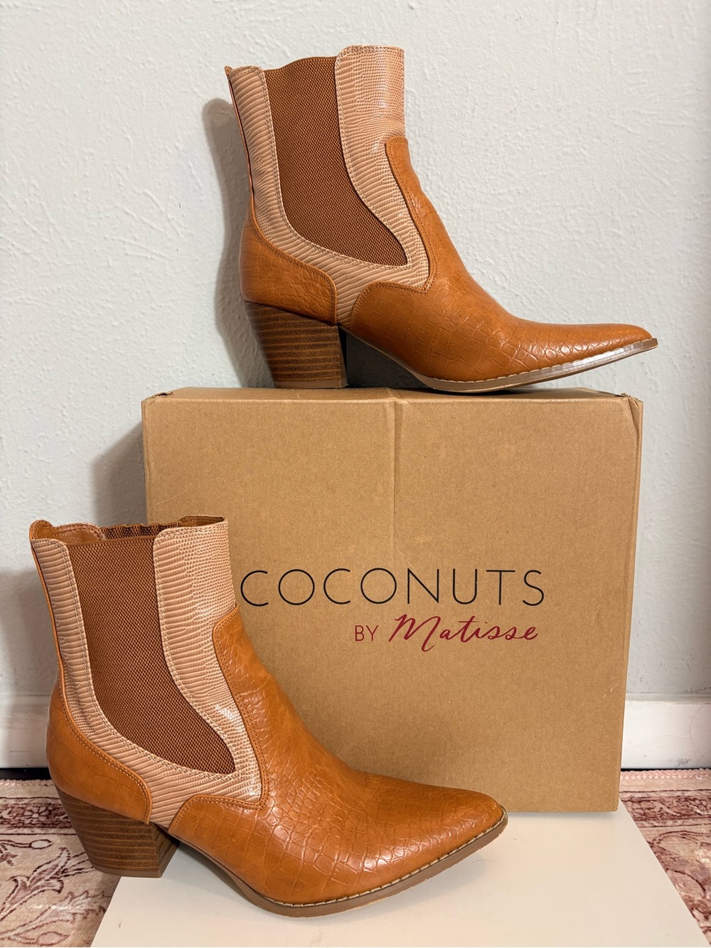 Coconuts by Matisse Duo Western Ankle Boots Brown Natural Size 9